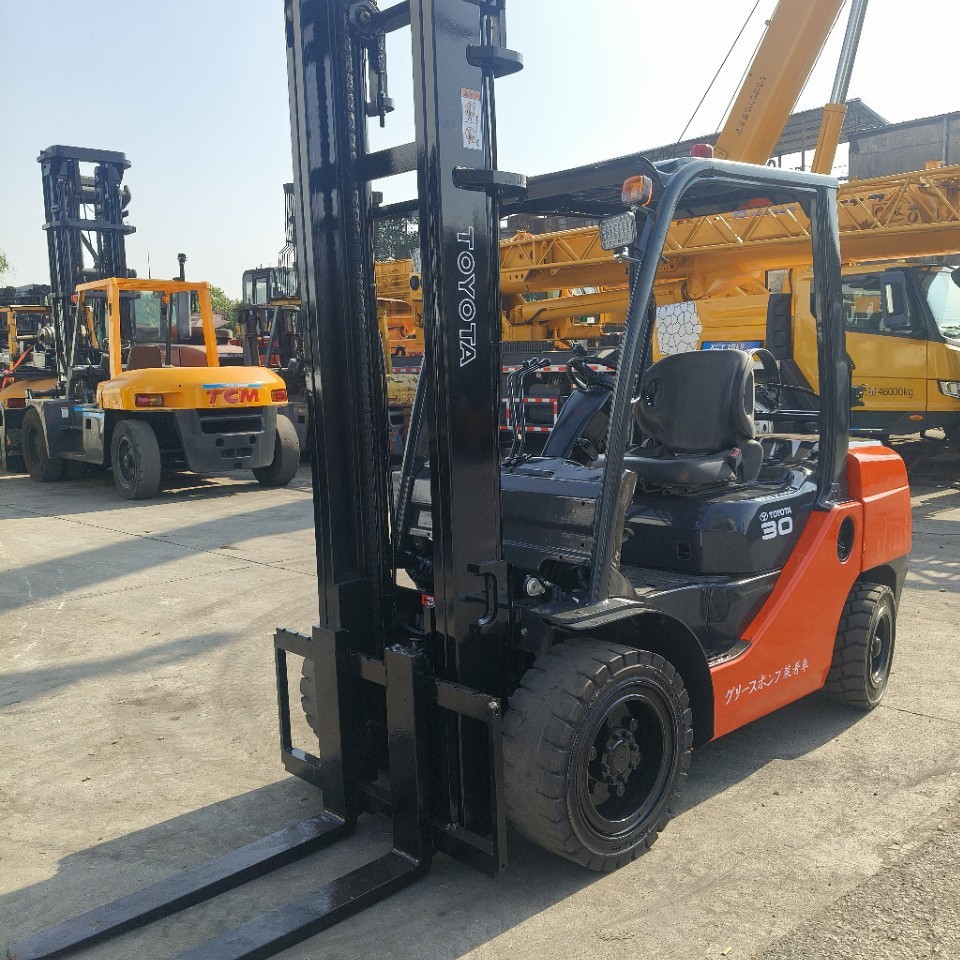 Used Toyota Forklift Used Komatsu Forklift Used Heli Forklift Used Hangzhou Forklift