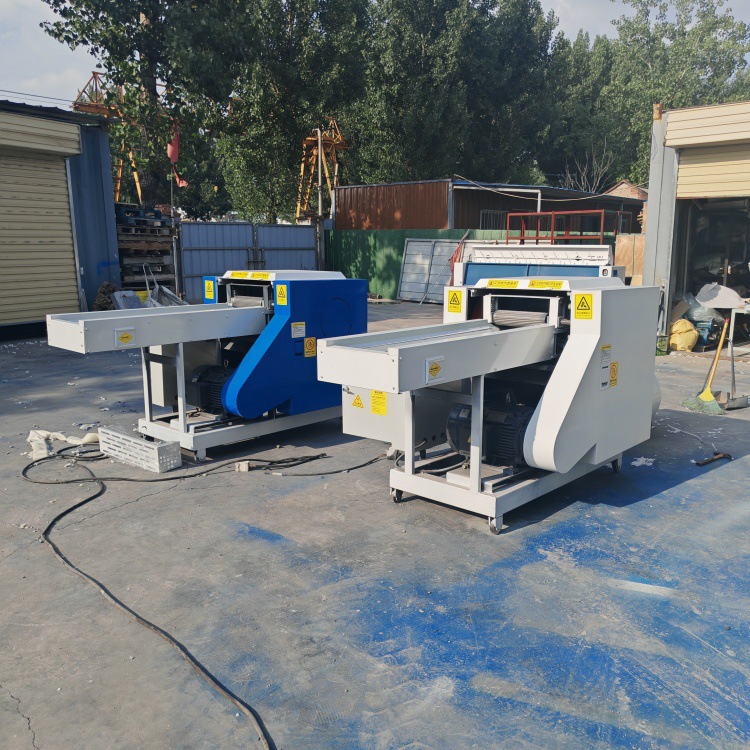 Chemical Fiber Cutting Machine Manufacturers Supply Plastic Cloth Old Clothes Shredding Machine Export Waste Paper Book Cutting Machine