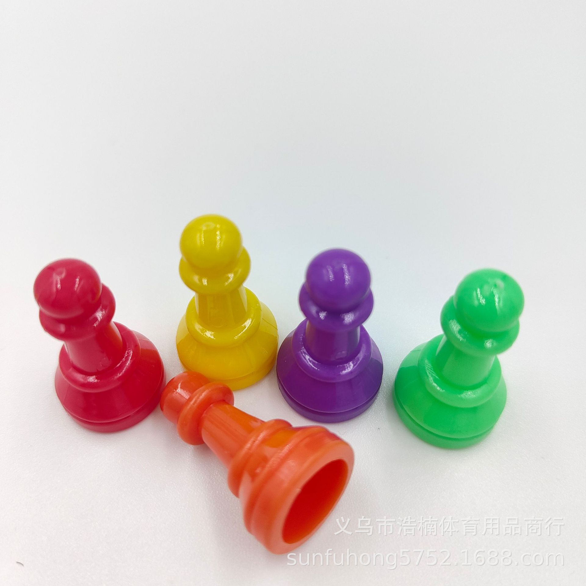 Factory spot plastic chess pieces checkers 30mm pieces dice Monopoly accessories flying chess game chess set