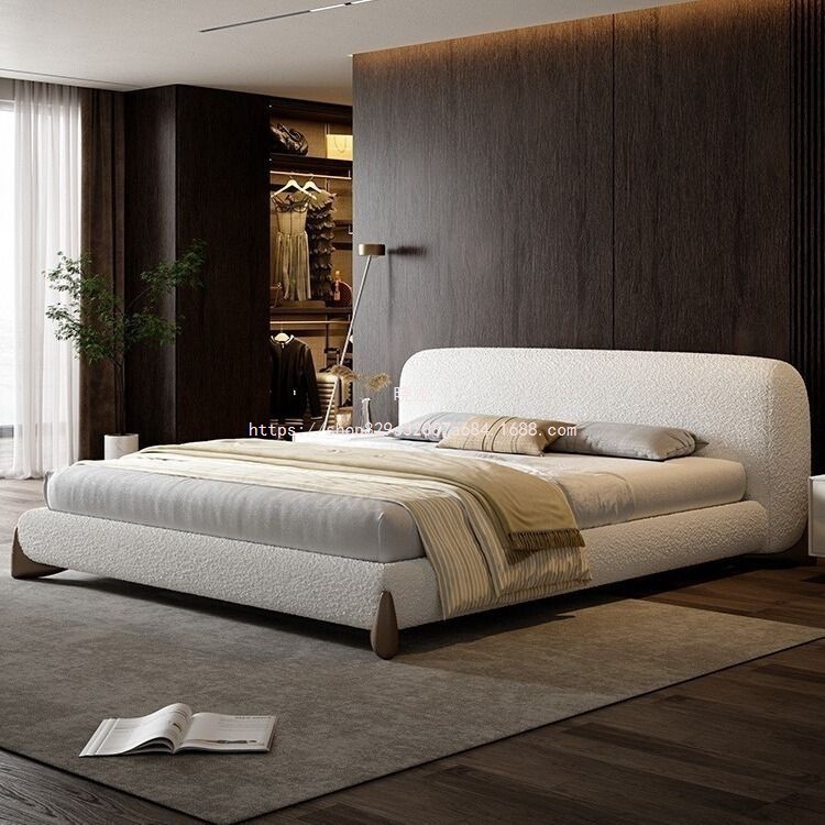 Кремовая стильная легкая роскошная современная минималистская кровать из овечьей шерсти, минималистская, интернет-знаменитость, двуспальная, из массива дерева, с мягкой бархатной тканью