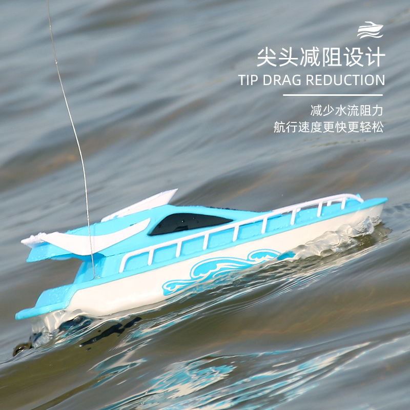 Cross-border remote control boat speedboat water remote control high-speed rowing toy powerful endurance water boy toy speedboat