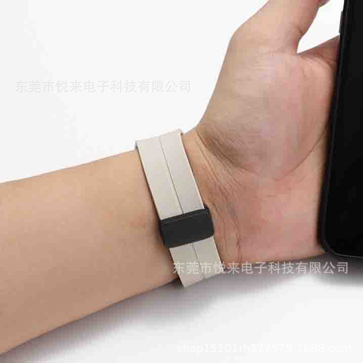 Folding Buckle Magnetic Silicone Watch Strap Apple Watch Strap Suitable for Iwatchs456789/10Ultra Watch Strap
