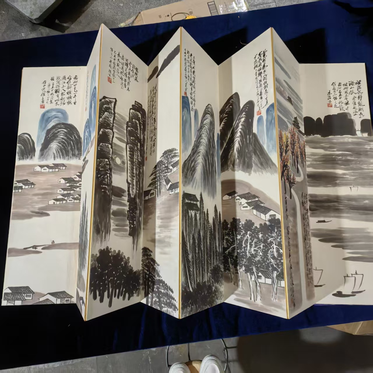 Antique Calligraphy and Painting Qi Baishi Famous Jiangnan Spring Color Large Screen Album Screen Painting Cover Color Picture Random 90*200cm