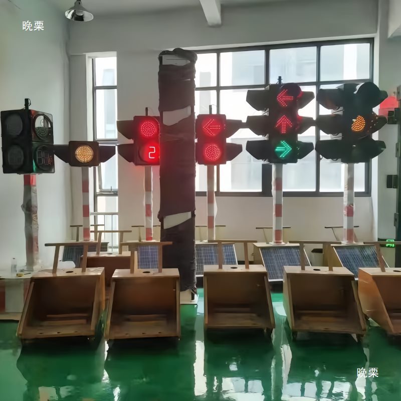 Heilongjiang Traffic Signal Traffic Light Mobile Solar Lift Temporary Warning Light Driving School Intersection Indication