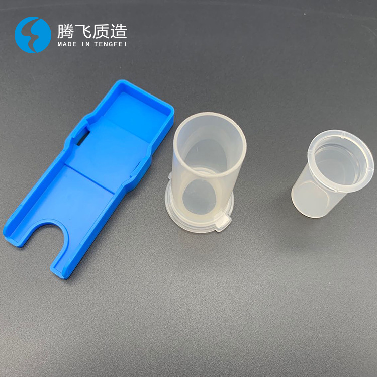 TCT production clip cervical screening cell filter liquid-based cell consumables blue background