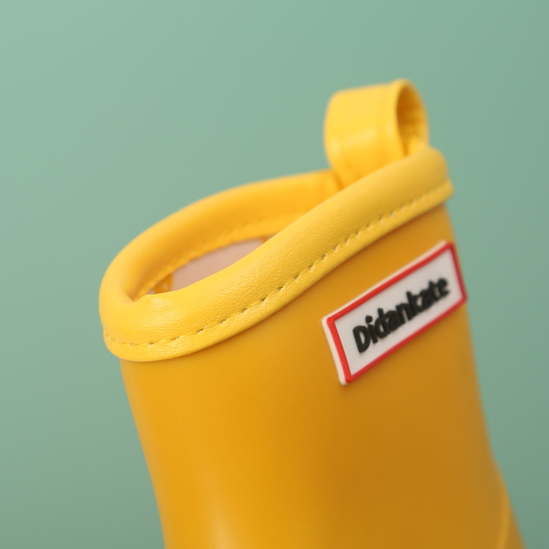 New children's rain boots foreign trade boys and girls soft non-slip baby rain boots kindergarten waterproof shoes a generation of hair