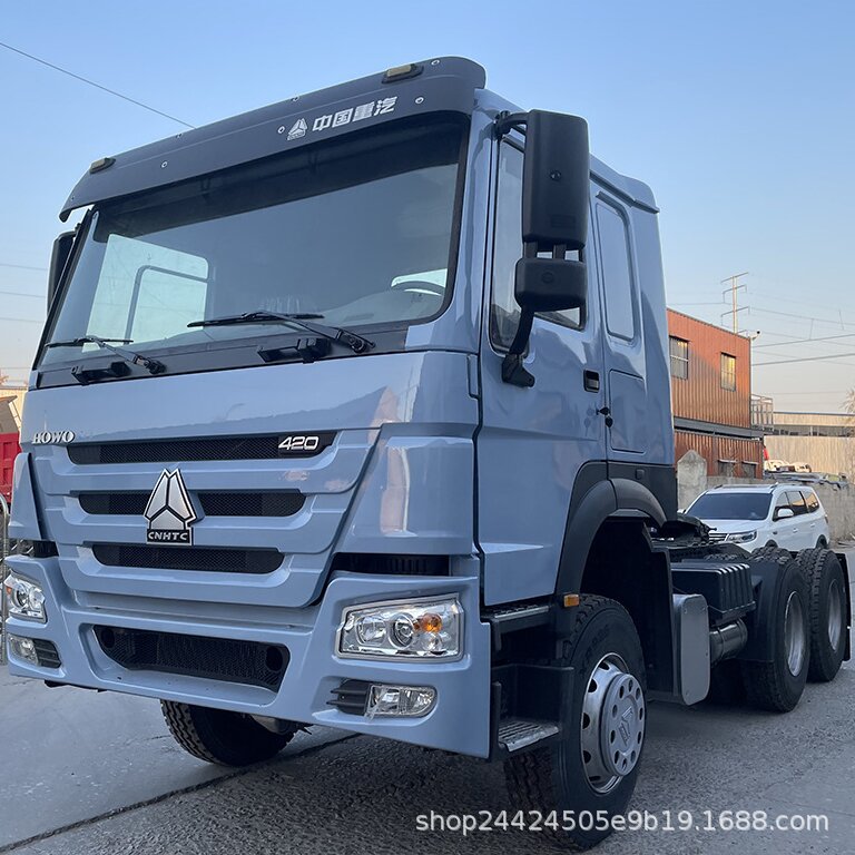 Year-Round Sale of Howo Tractor Heads, Rear Eight-Wheel Tractor Trucks, 375 Horsepower Cargo Transport Trucks