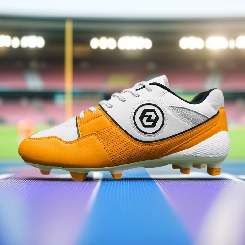 2025 New Breathable Anti-Slip Baseball Shoes Professional Training Sports Shoes Lightweight Plaid Design Sneakers