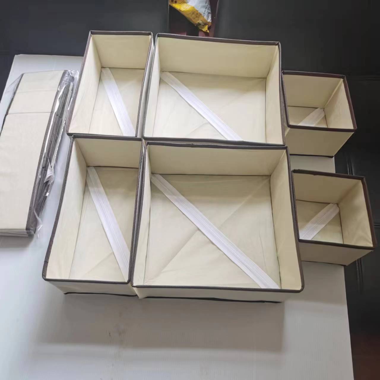 Коробка для хранения интимных вещей из клетчатой ткани, настольная, с типом ящика, комплект из шести предметов с застежкой-молнией