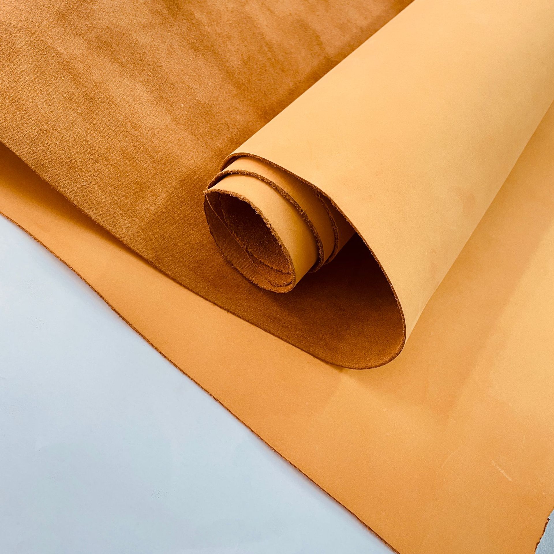 in stock supply first layer cowhide frosted leather 1.8-2.0mm Niubago mountaineering shoes strap leather