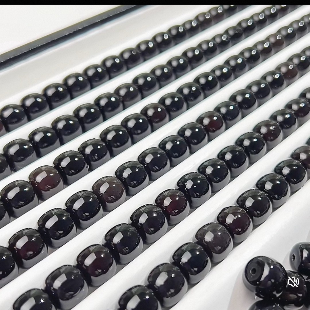 Factory Direct Sales of Ten-Year-Old Soft-Core Old Material Loose Beads, Bodhi Root DIY Loose Beads, Cinnabar Offering Beads, Sugar-Heart Loose Beads Wholesale