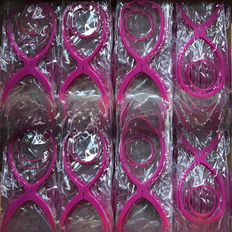 Factory direct plastic wig holder placement rack for placing wig headgear hair block accessories plastic elastic support frame