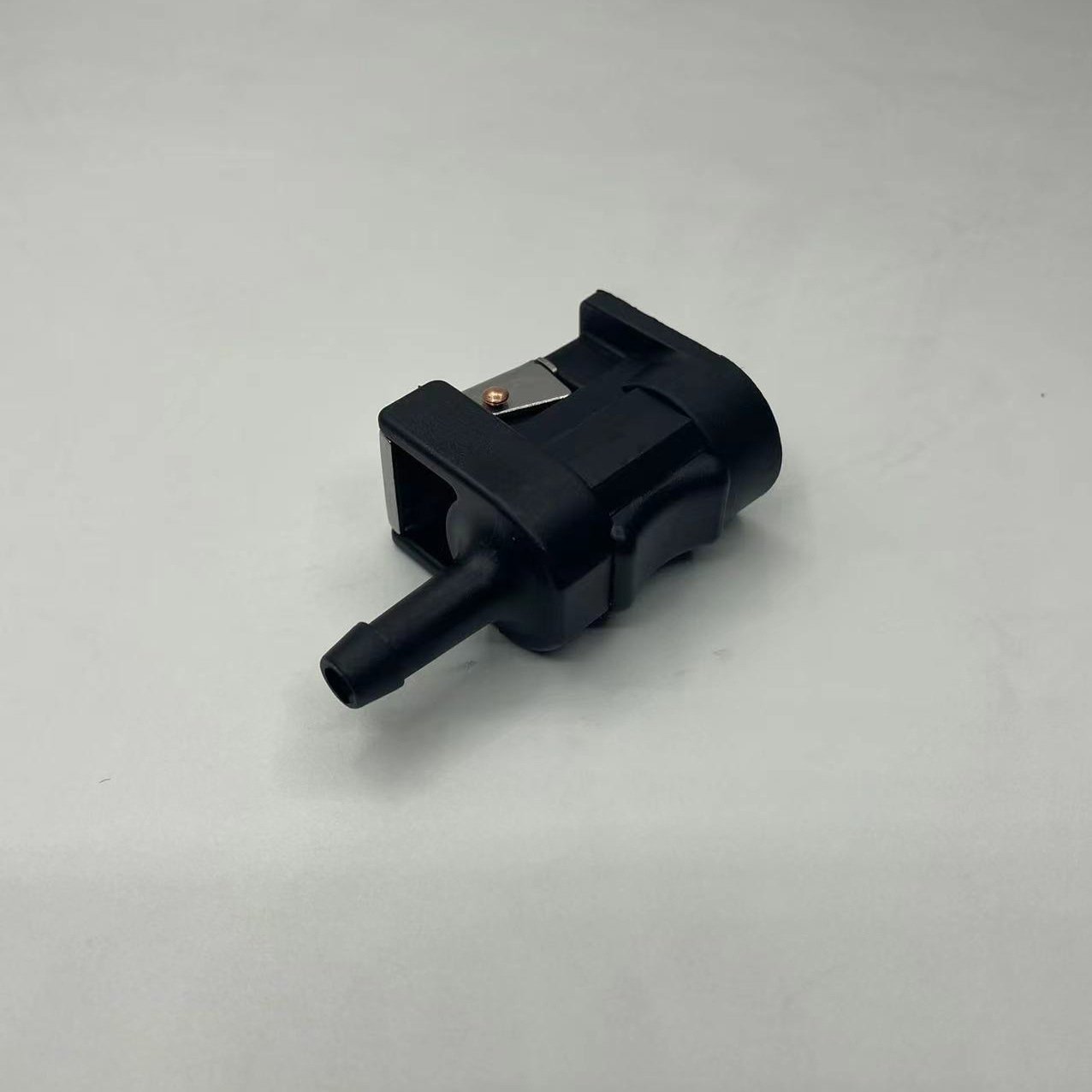 Outboard Engine Fuel Tank Oil Pipe Quick Connector Outboard Engine Oil Pipe Connector Suitable for Yamaha Yumengangkai