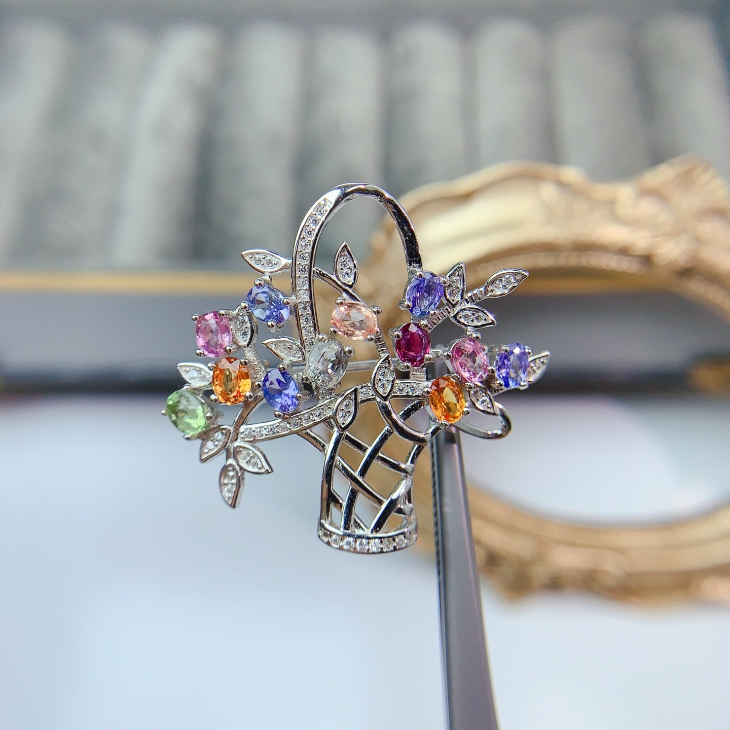 Factory Wholesale Popular Natural Colored Sapphire Brooch S925 Silver Inlaid Main Stone 3*4 Hot Selling European and American One Piece