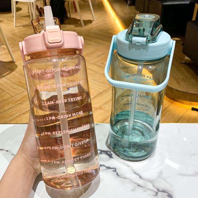 Extra-Large Capacity Water Bottle for Women with Straw and Scale, Suitable for Sports and Military Training, Portable Plastic Water Jug with Large Capacity