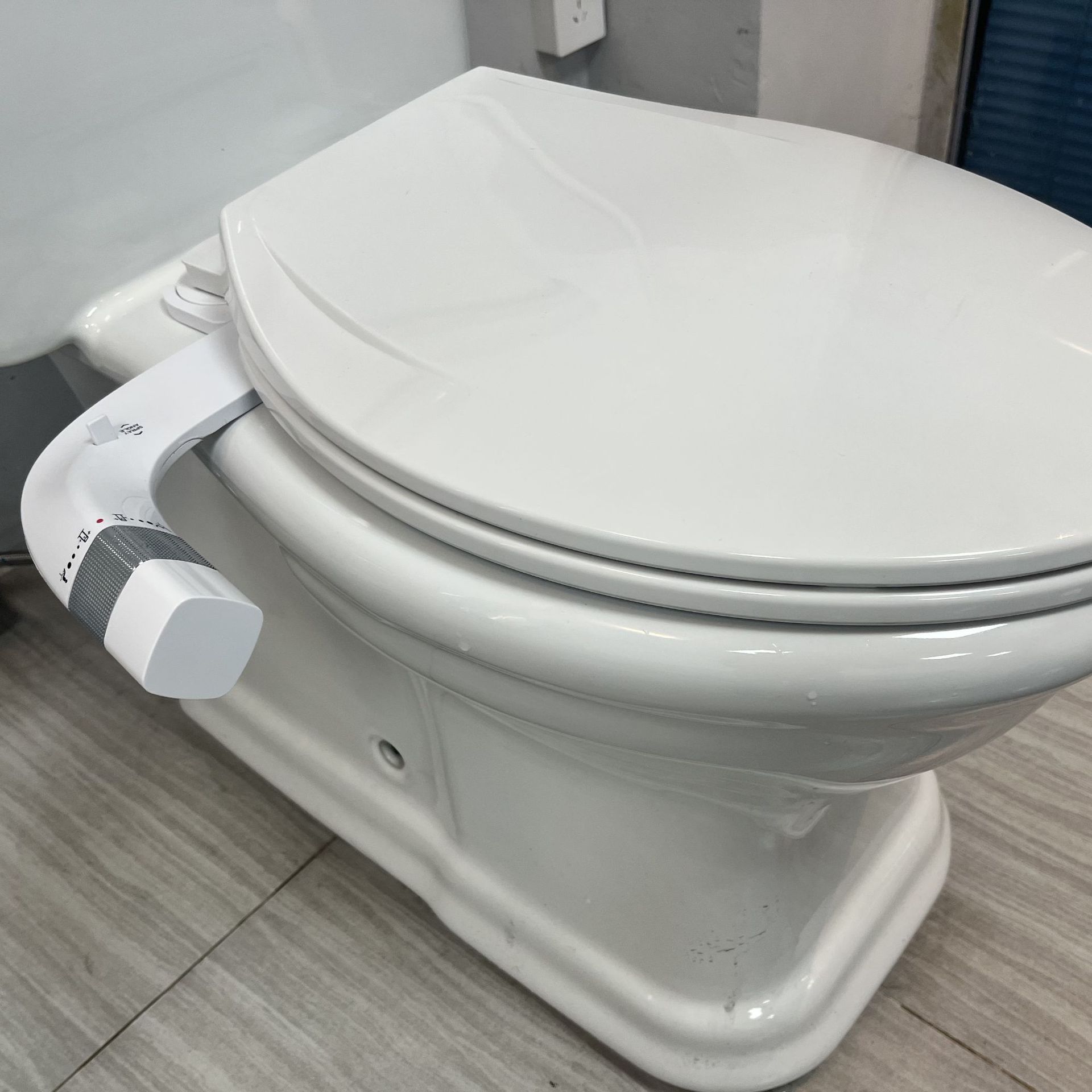 Popular Foreign Trade Cross-Border Small Volume One-Click Quick-Release Bidet Nozzle Adjustable Angle Ultra-Thin Butt Cleaning Artifact