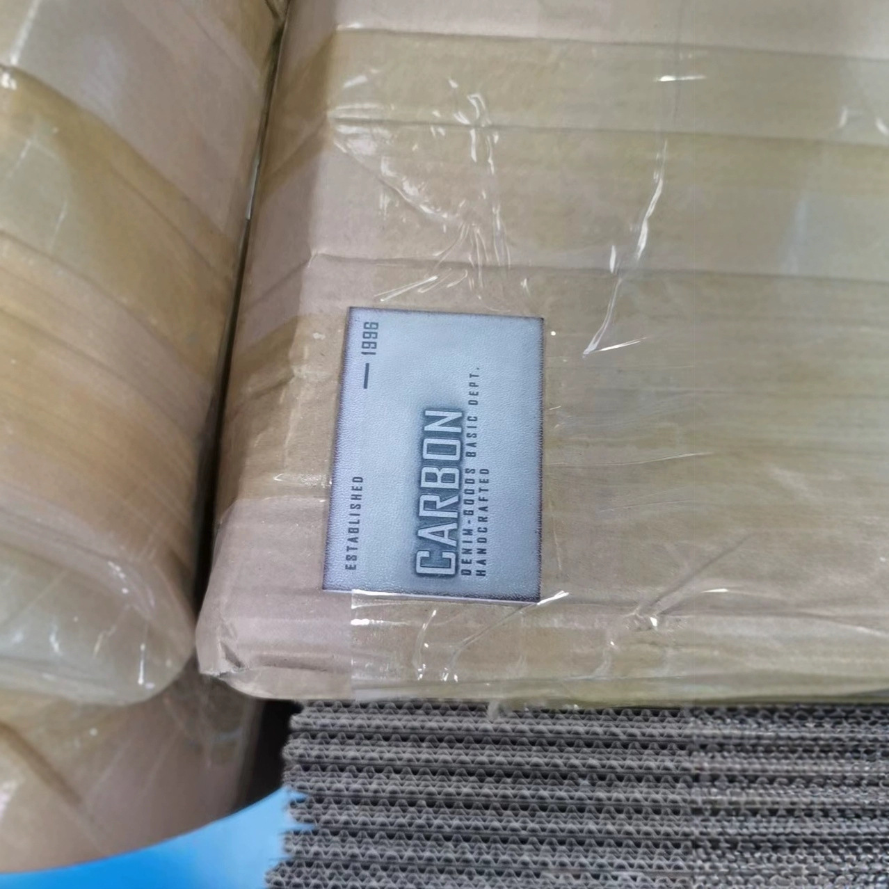 2024 Spring/Summer New Trendy Brand Jeans with Leather Brand Embroidery, Distressed Patches, Sewn-On Clothing, Fashionable Waist Accessories