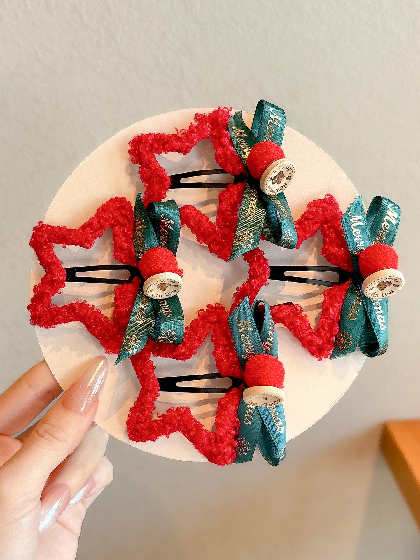 Children's New Year Red Plush Star Hairpin Girls Bangs Broken Hair Side Clip Girls Autumn and Winter Hairpin Bb Clip