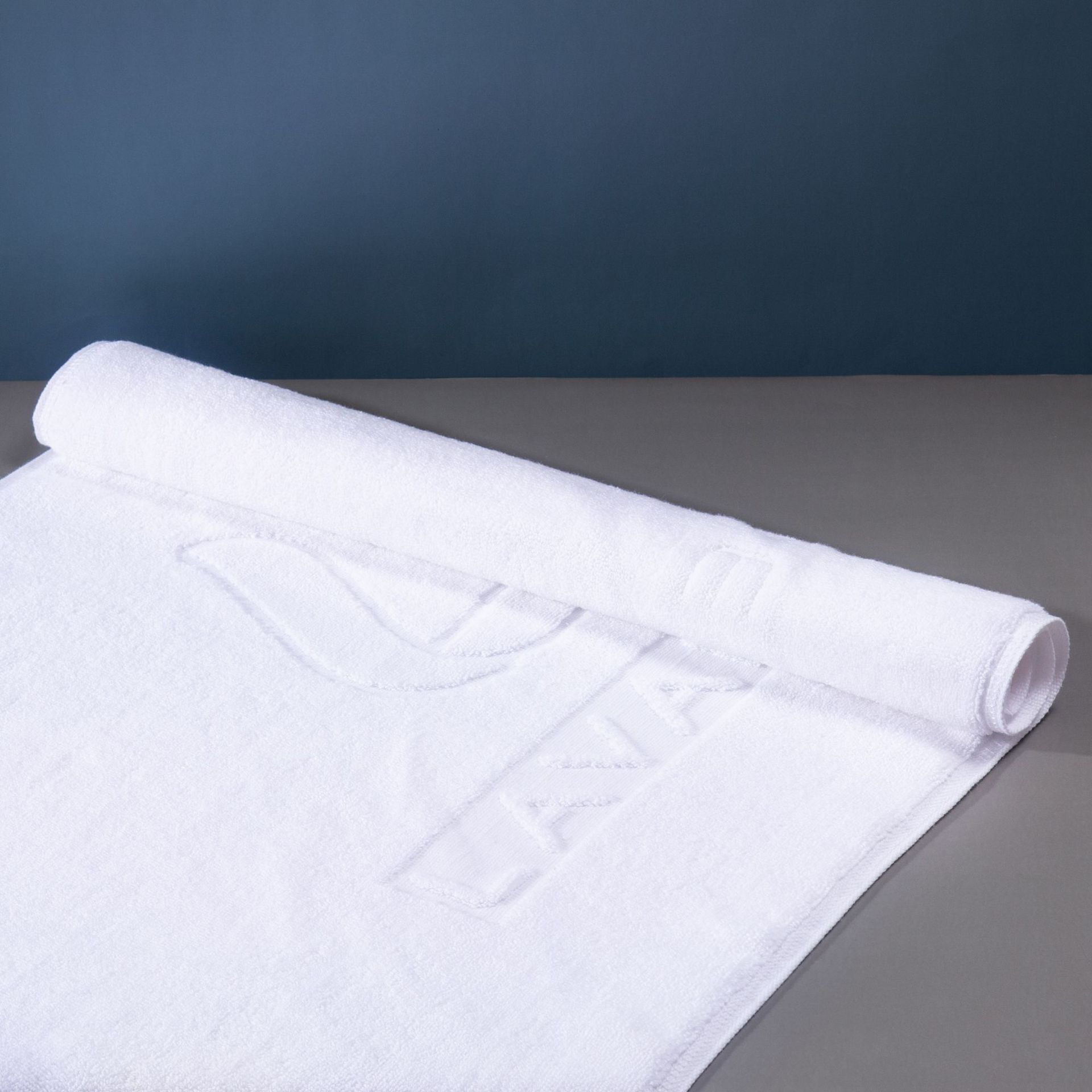 Hotel White Floor Towel Pure Cotton Jacquard Thickeneded Floor Towel Spa Bathroom Foot Mat Non-Slip Absorbent Foot Mat