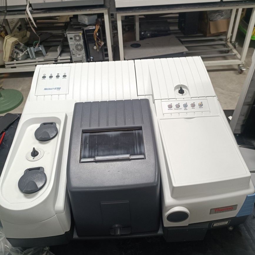 Thermo Fisher 6700 Fourier Transform Infrared Spectrometer (Used)