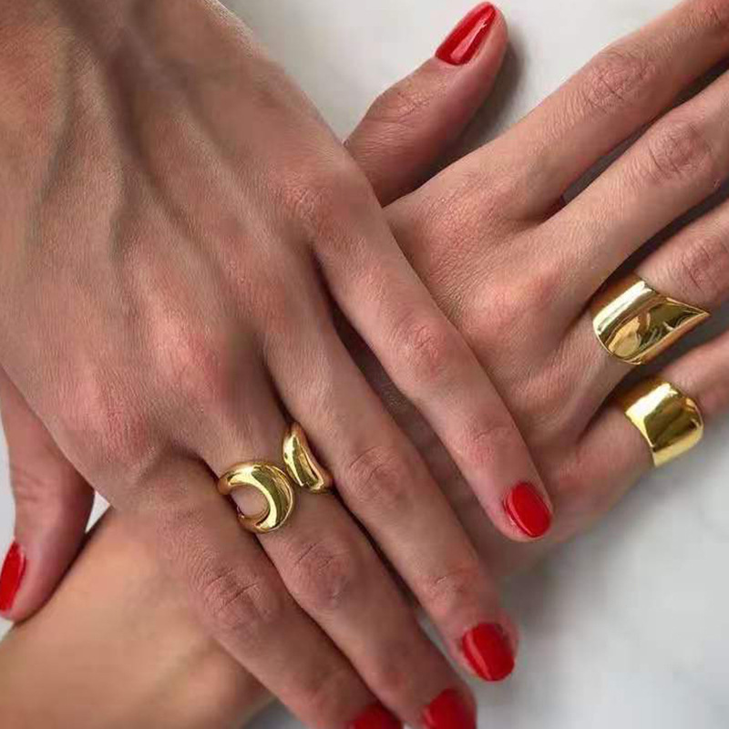 Processing and Customization of European and American Retro Ins Simple Personalized Necklace Titanium Steel Plated 18K Gold Letter Necklace Earrings Ring