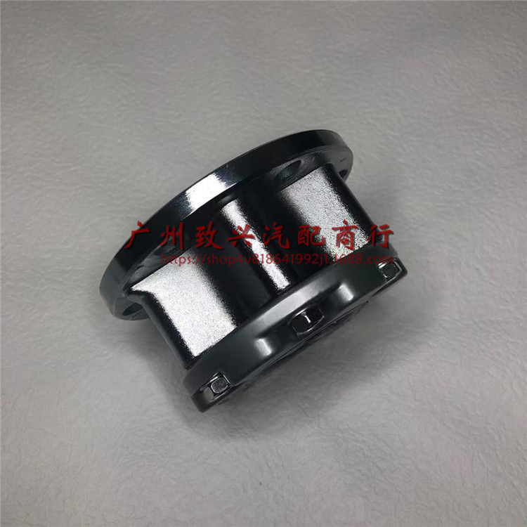 Front wheel clutch free wheel Yi four-wheel drive MB 886389 Pa Jero Triton L200 Montero one-piece delivery