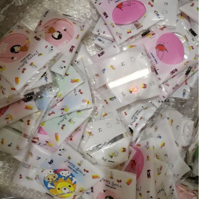 Korean Creative Mini Makeup Mirror Portable Makeup Mirror Portable Small Round Mirror Cute Student Girl Heart Makeup Mirror