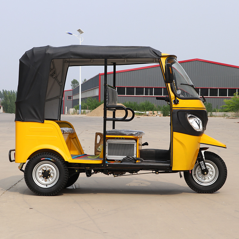 Cross-Border Exclusive Supply of Bajaj Fuel-Powered Tuktuk Passenger Three-Wheeled Motorcycles, Direct Sales from the Factory