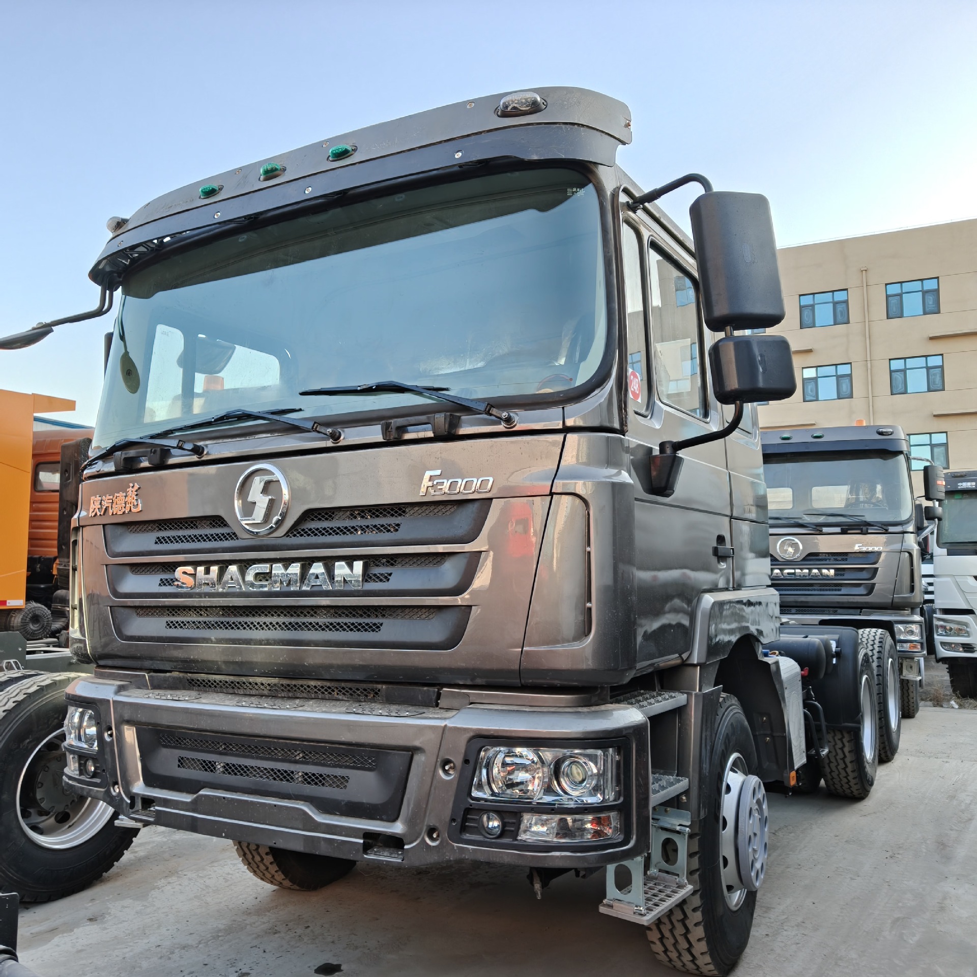 Foreign Trade Export Second-Hand Shaanxi Delong Heavy-Duty Truck Head Semi-Trailer Tractor 6X4 Engineering Vehicle 430 Horsepower Heavy Truck