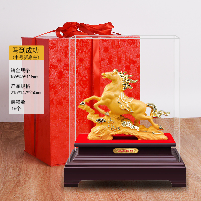 Velvet Sand Gold Horse Ornaments to Attract Wealth and Achieve Success, Living Room Wine Cabinet Crafts, Office Desktop Decoration, Housewarming Insurance