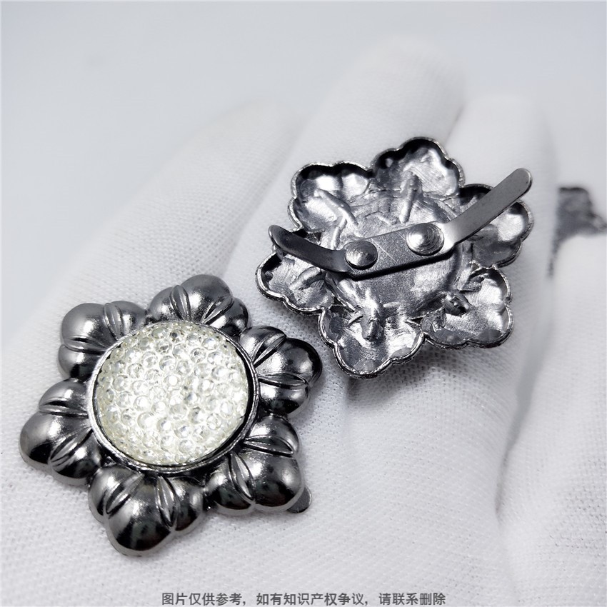 Quanzhou Factory DIY Luggage Accessories, Sandals, Beach Shoes, Shoe Buckles, Creative Sunflower Jewelry Customization