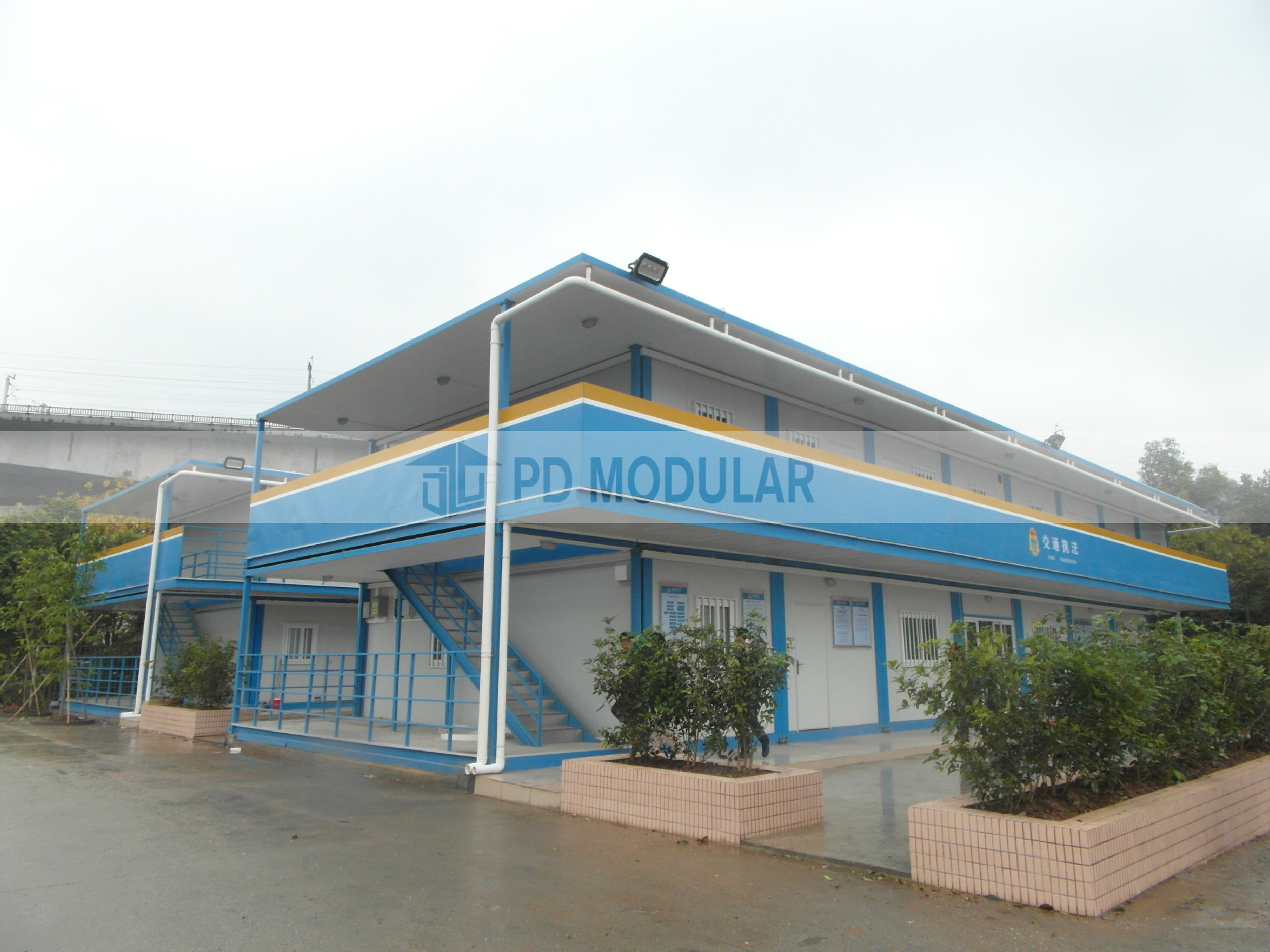 Prefabricated traffic police office office building worker dormitory army barracks residential mobile container house