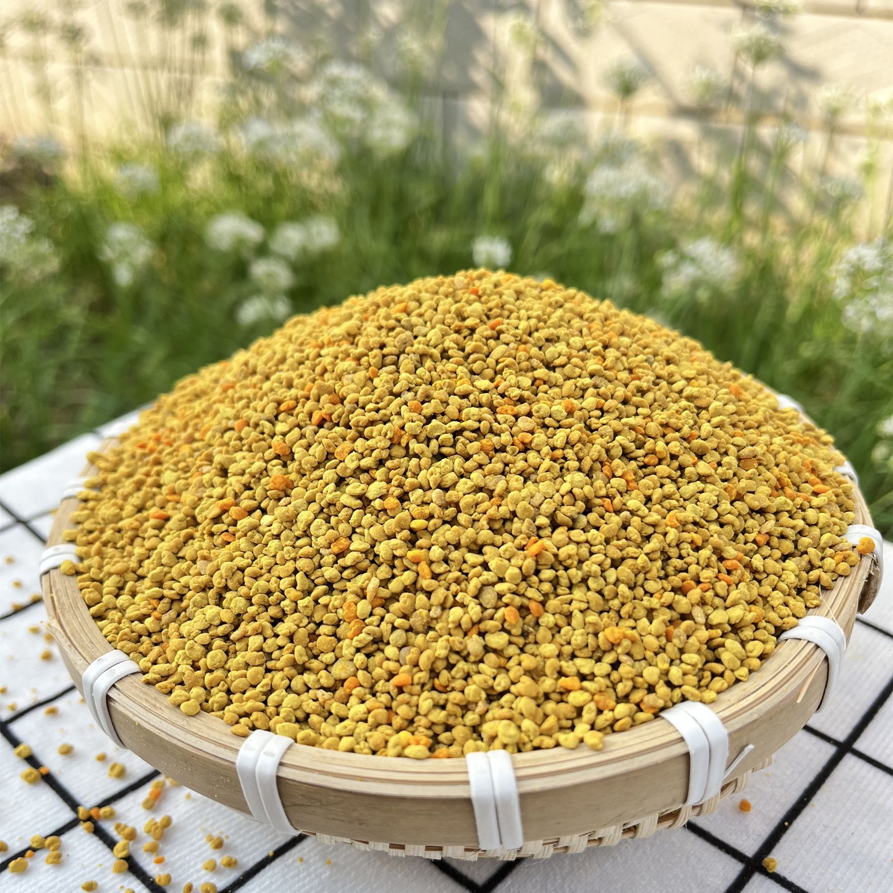 Qinghai Rapeseed Pollen Mixed Powder Beekeeping Edible Bee Feed Feeding Bee Pollen Bee Food Autumn Breeding and Wintering 500g Wholesale