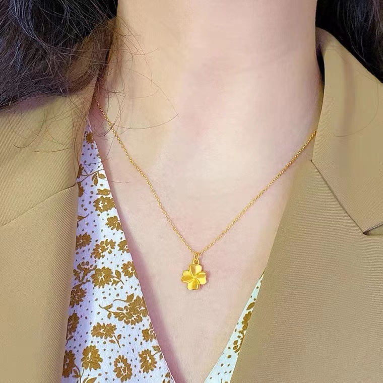 Gold 999 Four-leaf Grass Pendant Necklace 3D Hard Gold Light Luxury Simple Elegant Joker Chain Wholesale