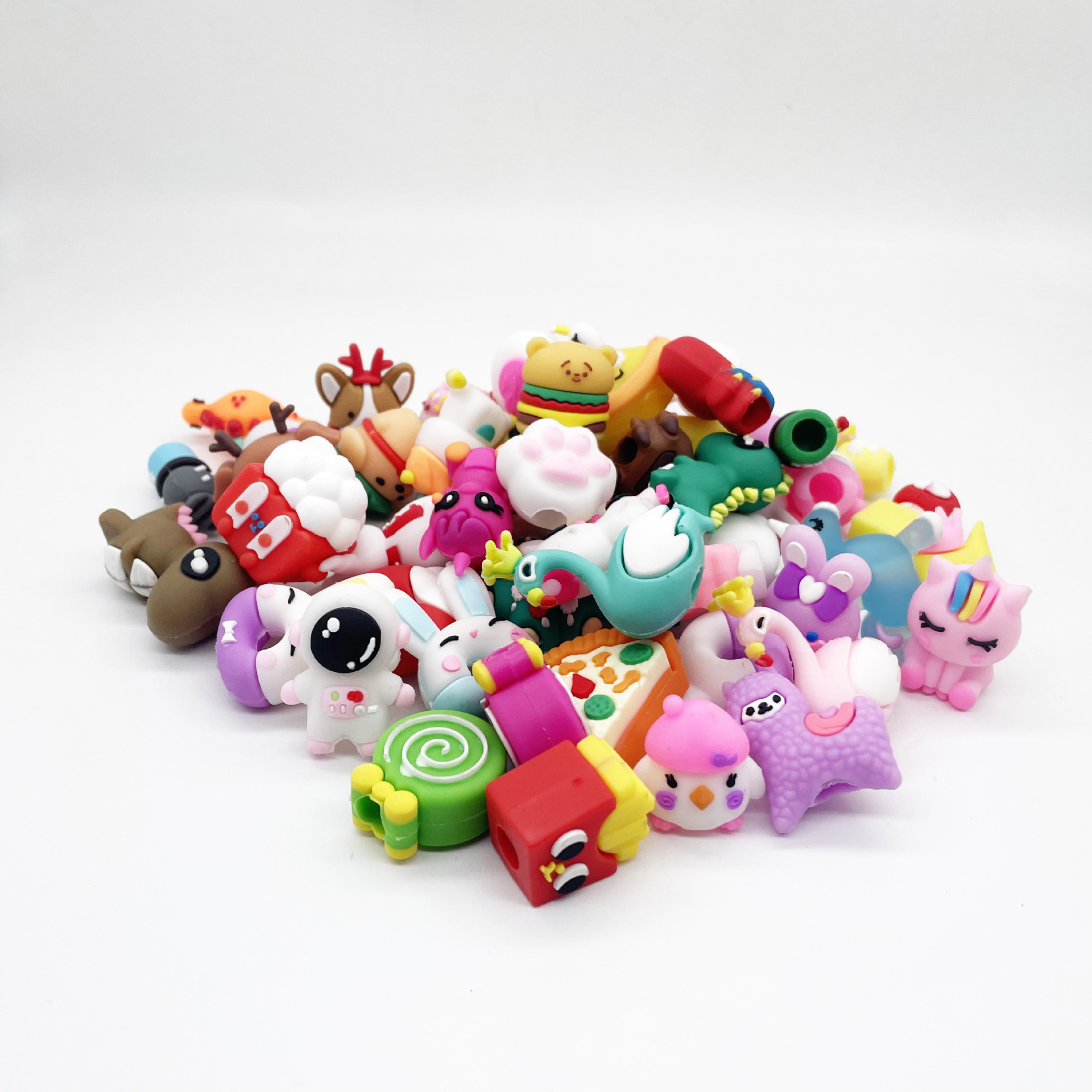 Gashapon toy can hold 32mm transparent gashapon ball doll game Hall gashapon machine gashapon doll wholesale