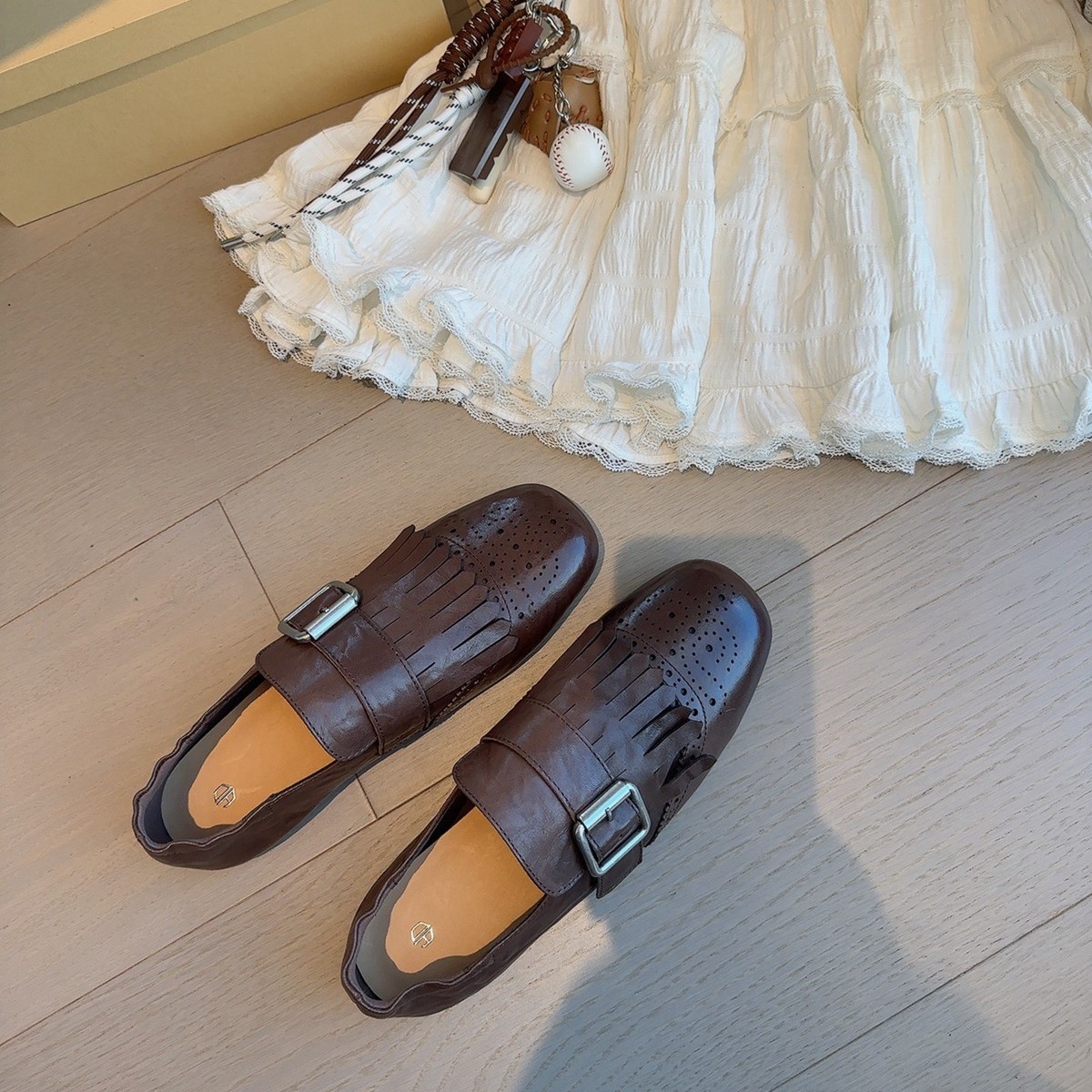 British Style~Red Retro Tassel Buckle Small Leather Shoes for Women 2025 New Flats Brogue Loafers