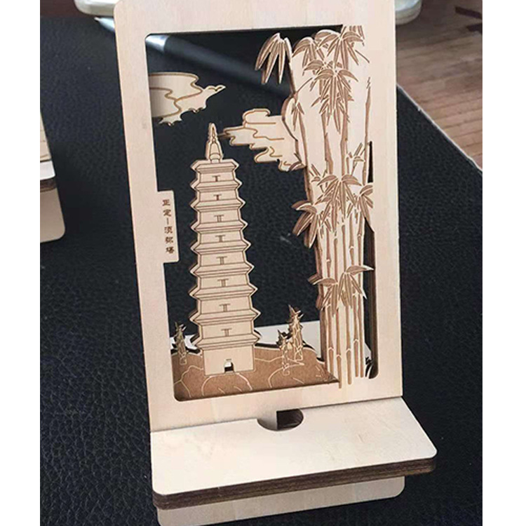 2022 new wholesale wood carving Chinese style tourist souvenir wooden desktop mobile phone holder campus cultural creative gift