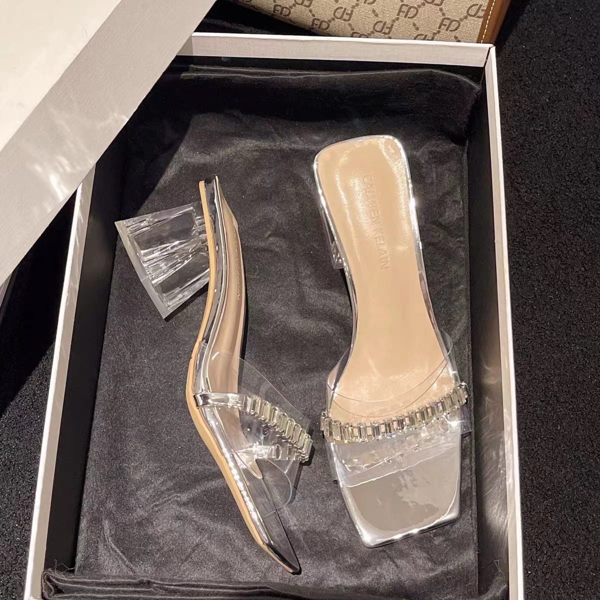 French Transparent Large Size Thick Heel Sandals Women's 2025 Summer New Fairy Style High Heel Slippers Temperament Water Women's Shoes