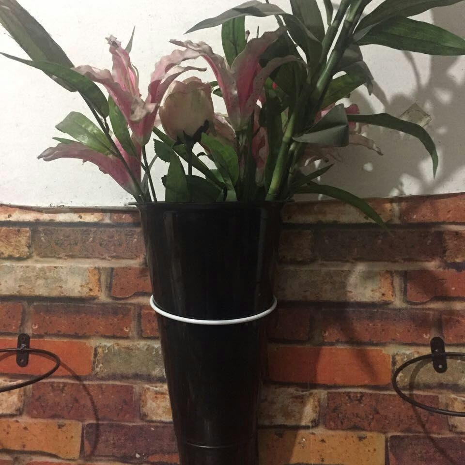 Wall-Mounted Multi-Layer Flower Rack, Flower Shop Shelf, Iron Flower Rack, Flower Shelf, Flower Shop Flower Bucket, Display Rack, Free Shipping