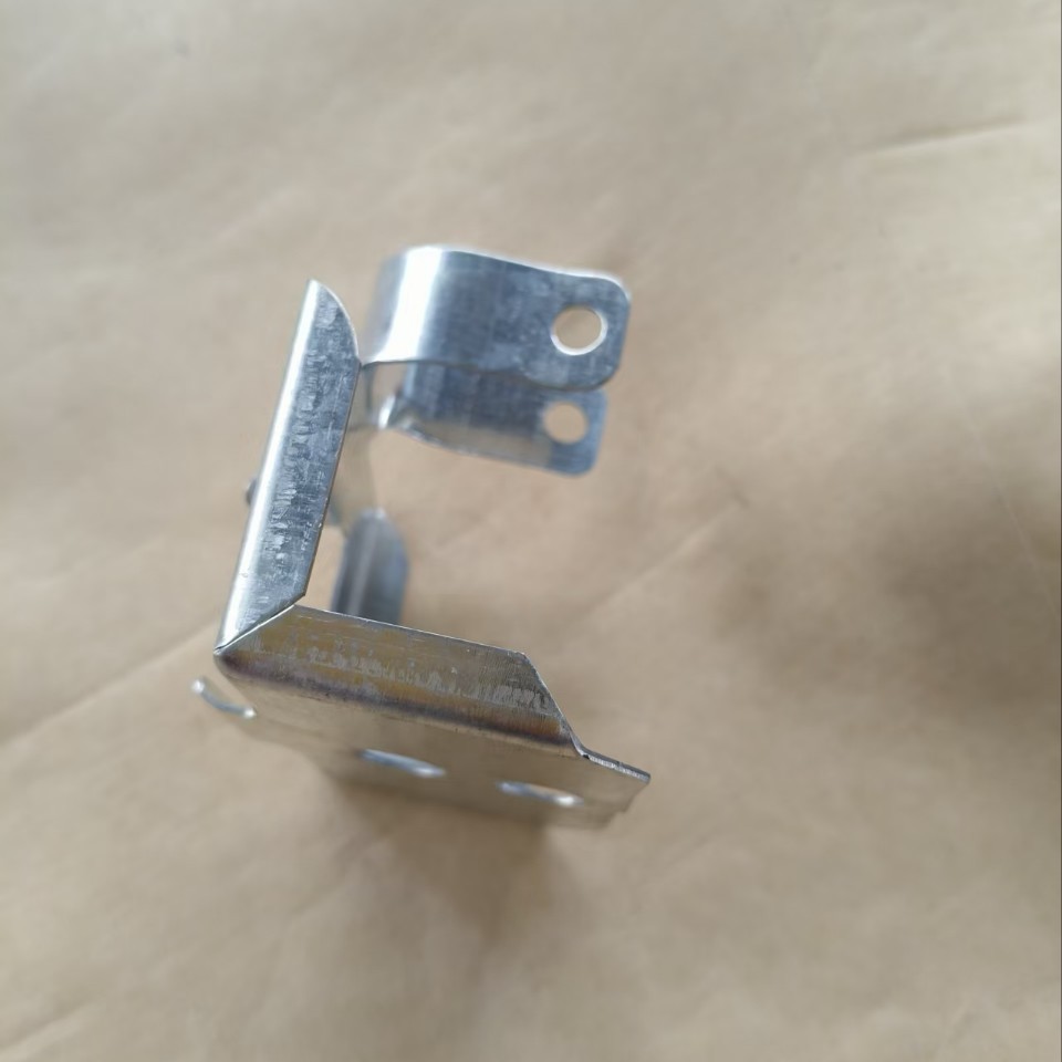 Greenhouse Accessories Four-In-One U-Shaped Fixing Piece Buckle Handrail Accessories Three-Pack Clamp Fixing Bracket Galvanized Connector