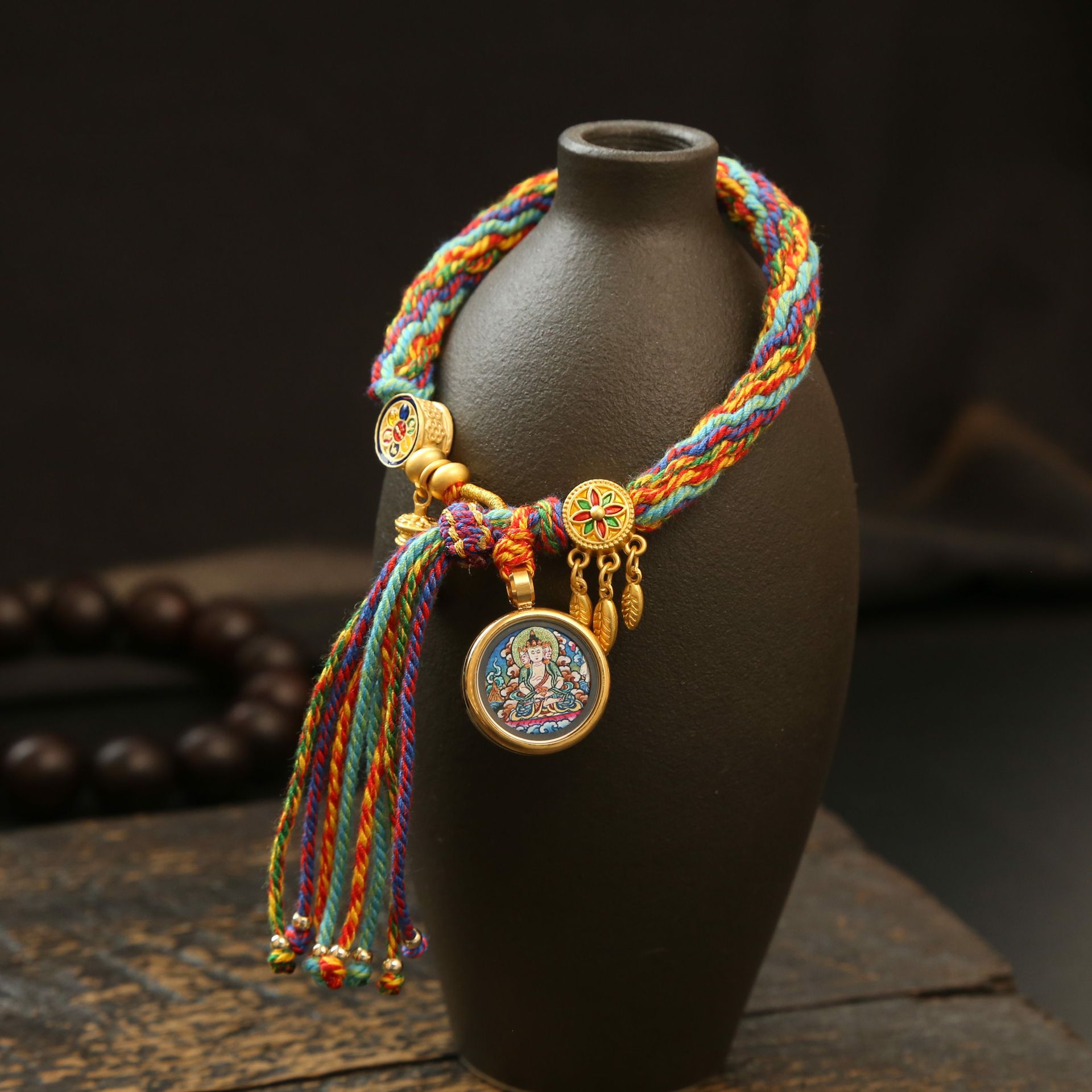 Браслет танка Восьми покровителей Сицзян Украшения Женский браслет Ручное плетение Национальный модный браслет Цветная веревка