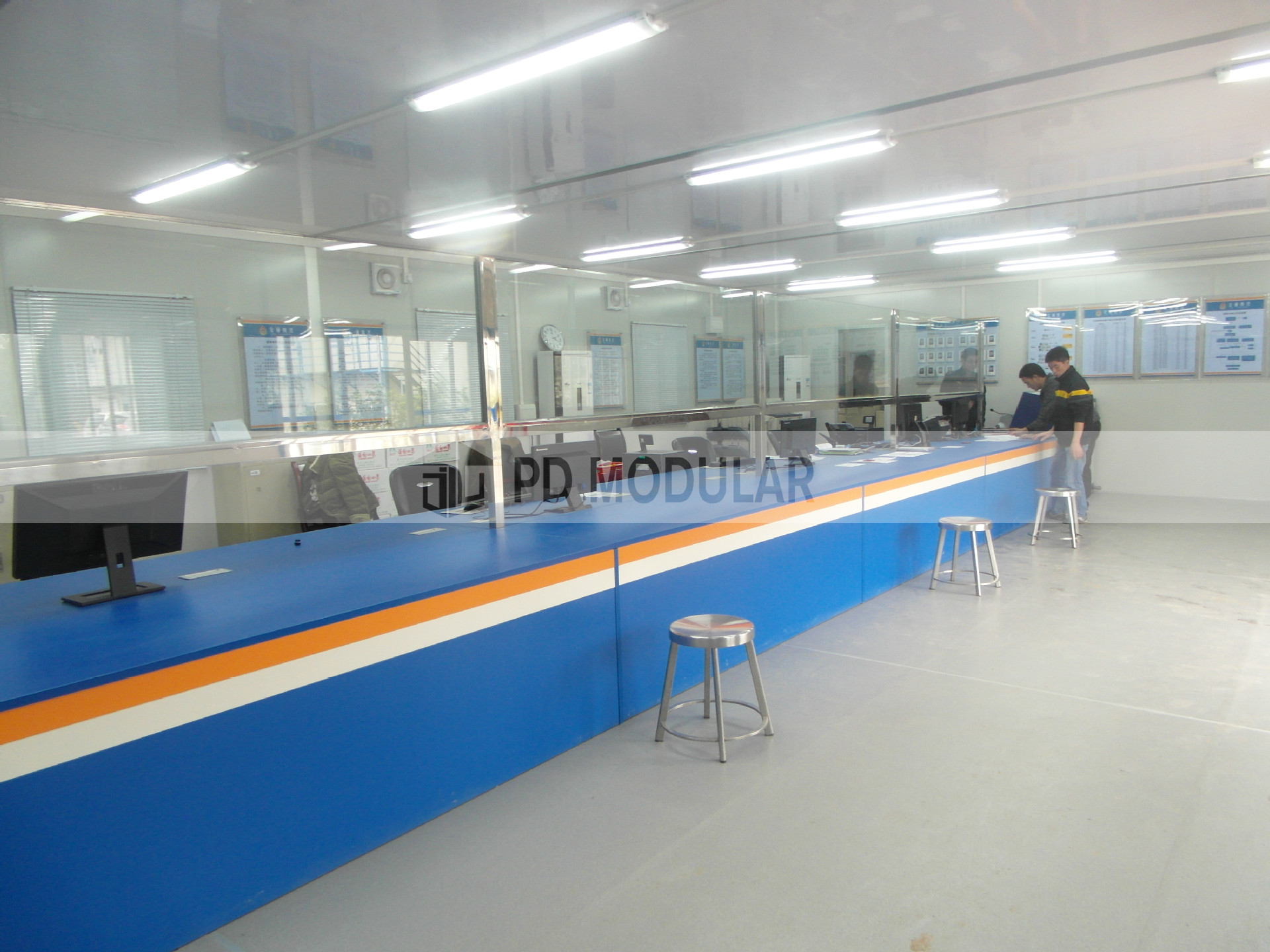 Prefabricated traffic police office office building worker dormitory army barracks residential mobile container house