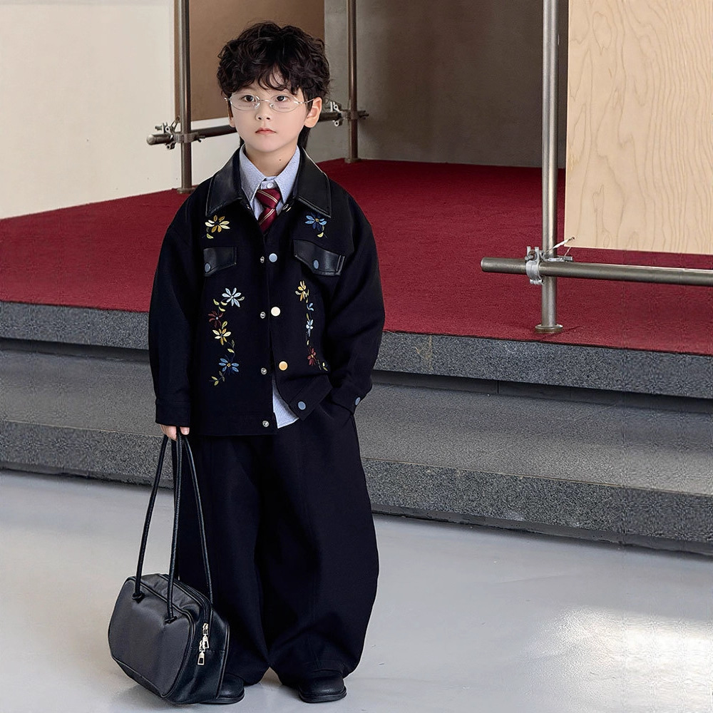Костюм для мальчиков осень 2025, новая вышитая куртка в стиле патчворк, повседневная куртка, модный детский топ оптом