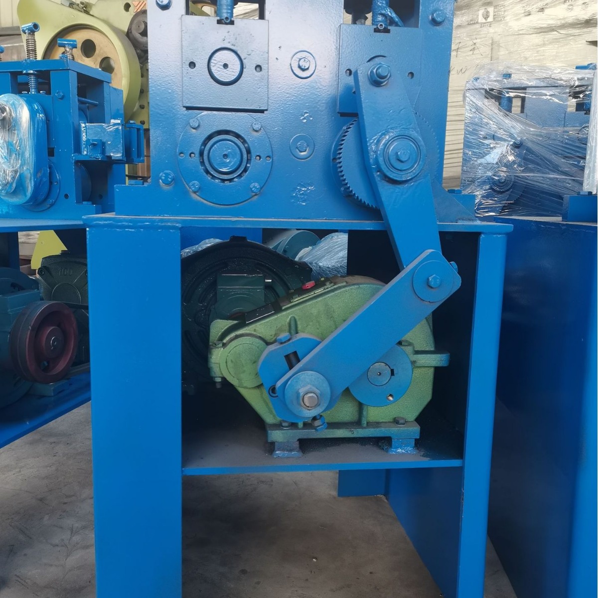 Copper Aluminum Rod Horizontal Vertical Four-Axis Casting Machine Tractor Cutting Machine Horizontal Continuous Casting Production Line