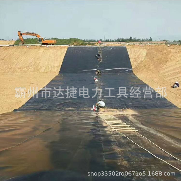 Reservoir Hdpe Geomembrane Landfill Isolation Pad Lake Reservoir Anti-Seepage Cloth Slope Protection Moisture-Proof Composite Film