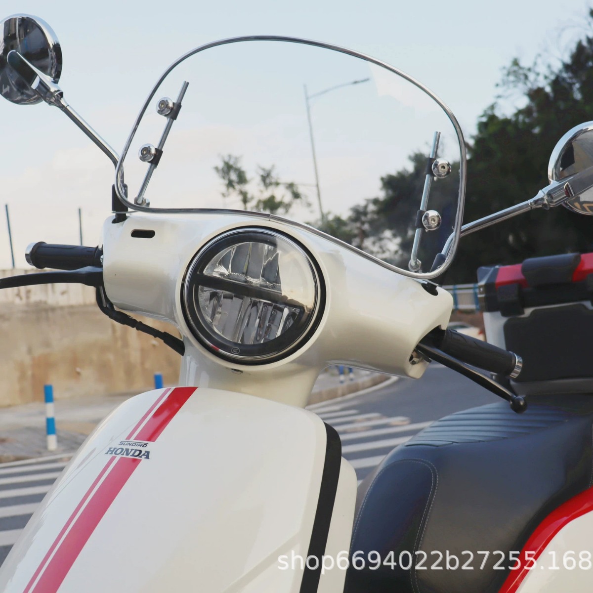 Retro motorcycle scooter front windshield electric car retro semicircle small windshield Yadi No. 9 calf pedal