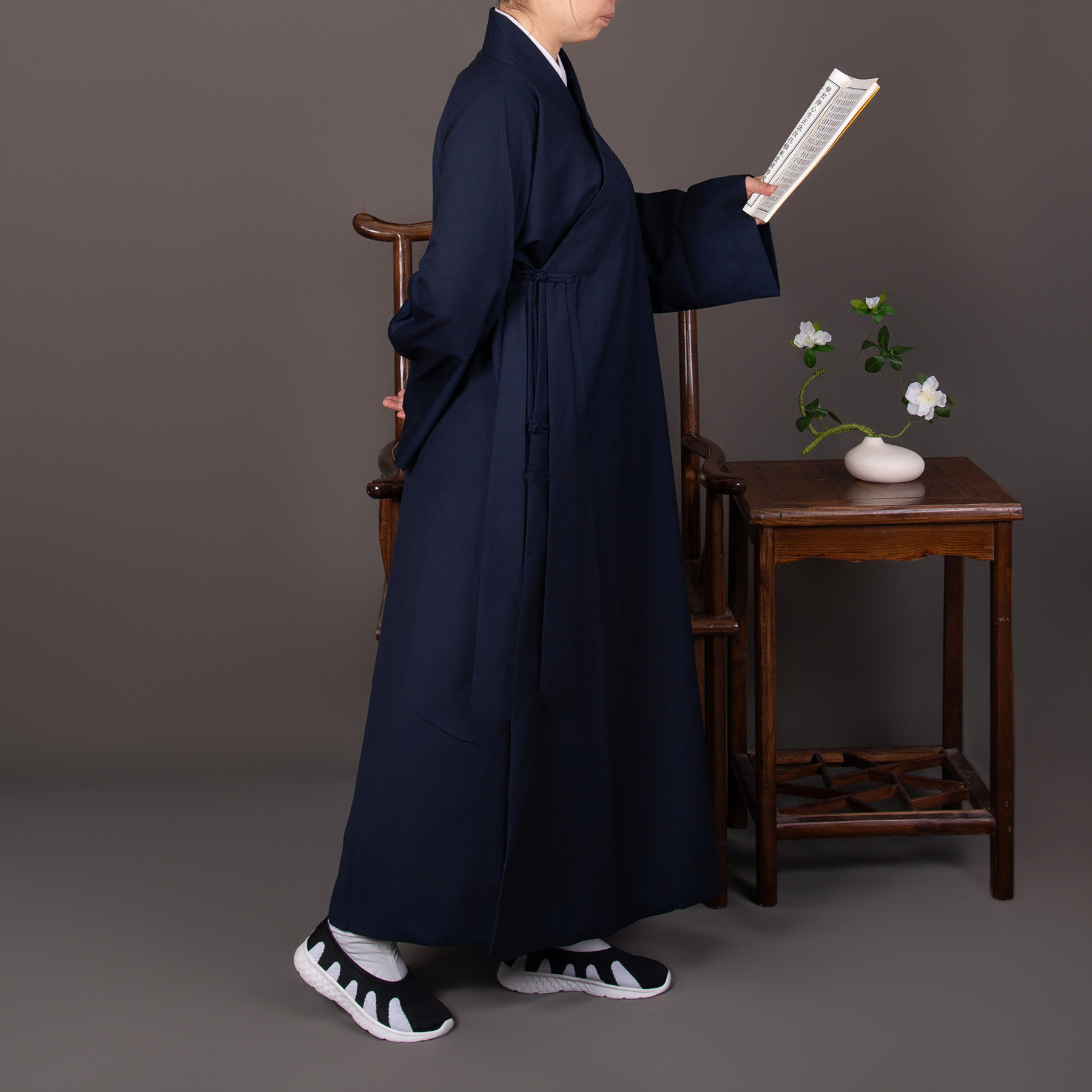 Factory supply Taoist robe serge gown gown oblique lapel gown Taoist robe men's Taoist robe women Taoist priest clothing