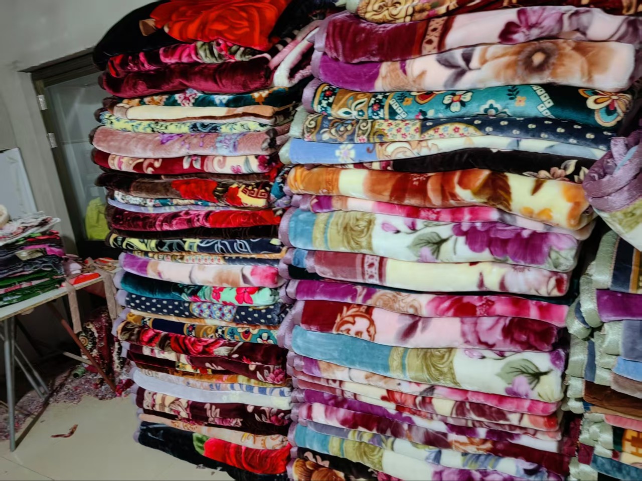 In-Stock Raschel Blanket Cloud Blanket Double-Layer Blanket 2.5-3kg Double 1.8- 2.2m Thickened and Enlarged