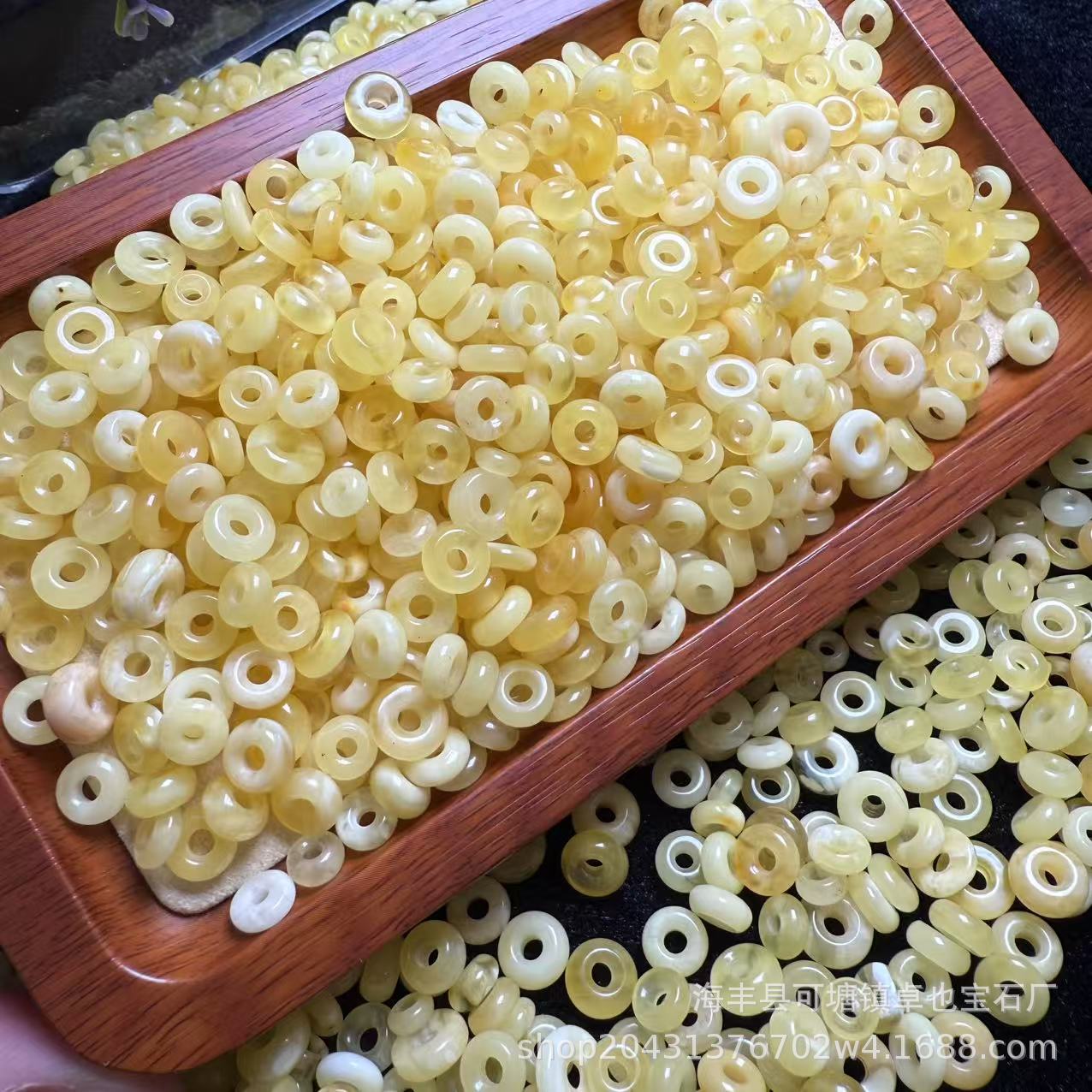 Необработанное натуральное кольцо из пчелиного воска белого цветка, восковая пончик для ручной работы, универсальный мелкий аксессуар 2025 года, новый янтарь