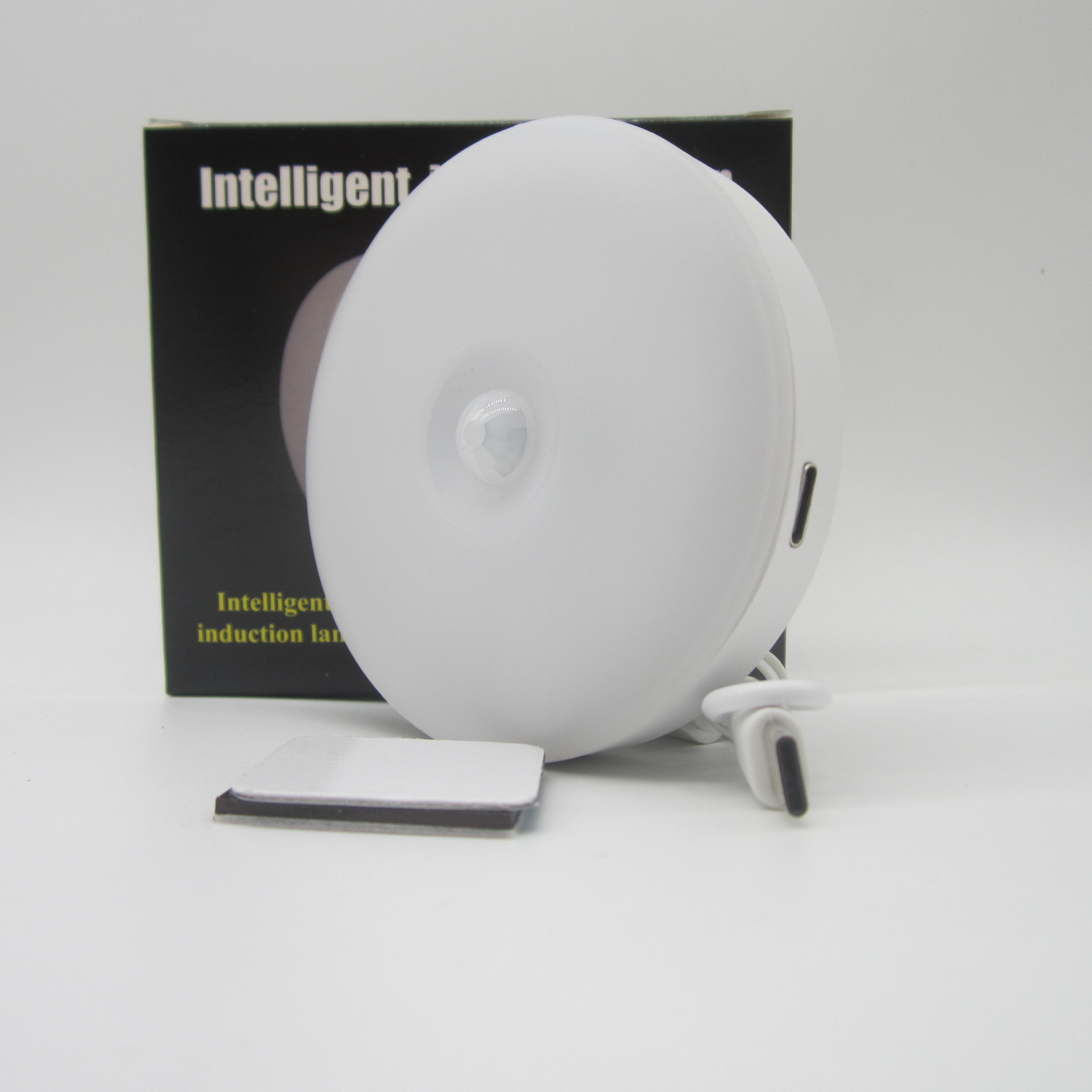 Индукционная маленькая летающая тарелка Тип C Порт зарядки Ночник с датчиком движения Новый ночник с датчиком Amazon